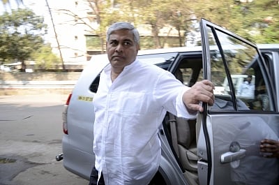 Mumbai: BCCI president Shashank Manohar arrives to attend BCCI`s special general meeting in Mumbai, on Feb 19, 2016. (Photo: IANS)
