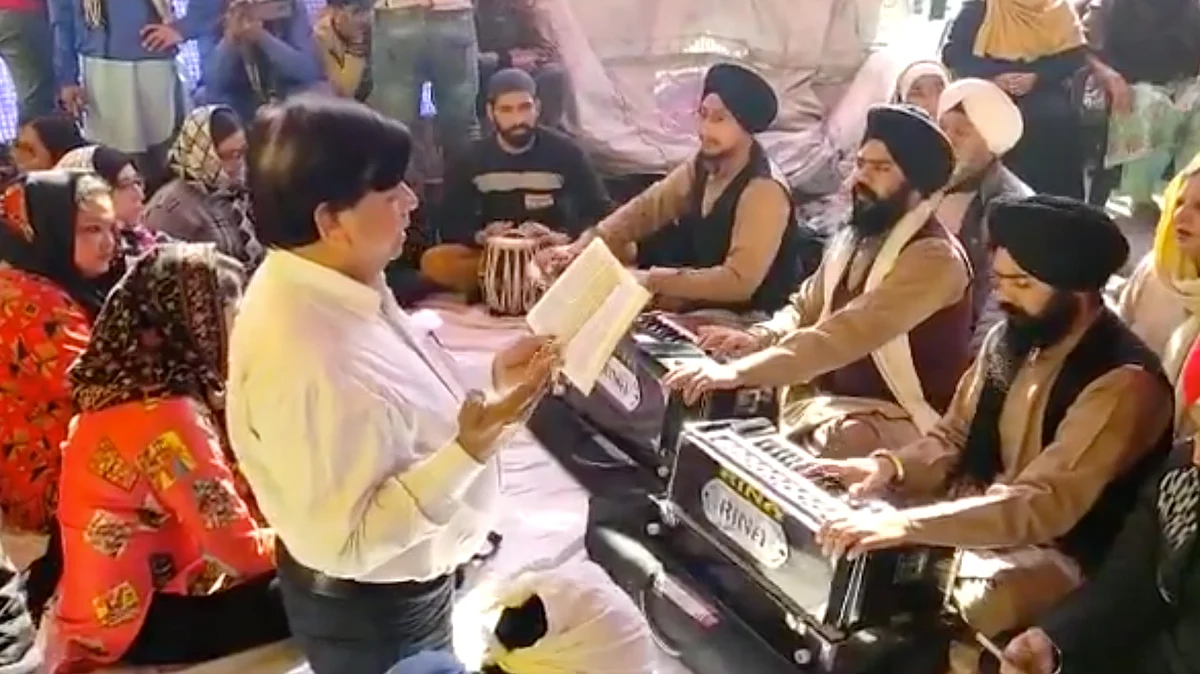 The inter-faith ceremony saw participants also reading out the Preamble of the Constitution.