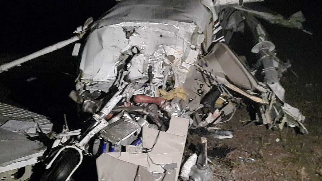 The pilot of the aircraft was trying to land at Dhana airstrip when it crashed in the adjoining field. 