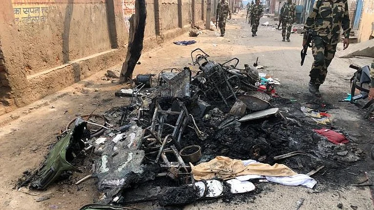 <b>The Quint</b> spoke to residents who helped their Muslim neighbours flee to safety on the night of 25 February.