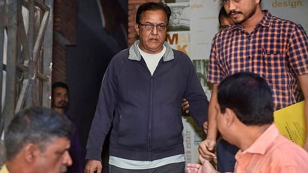 Catch all the top business headlines here. 