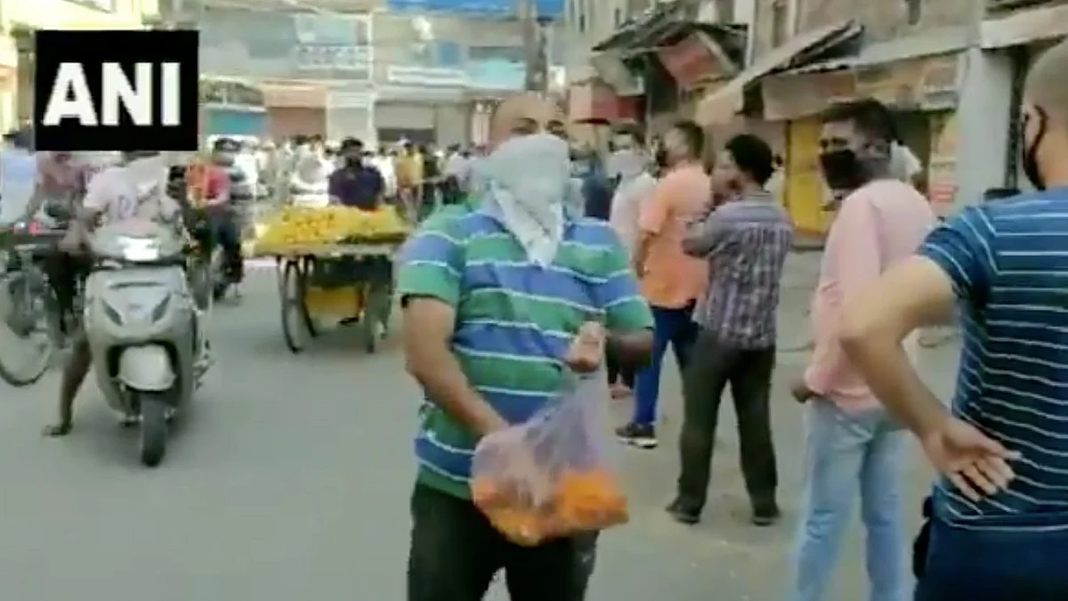 This happened outside a liquor store in Chander Nagar.