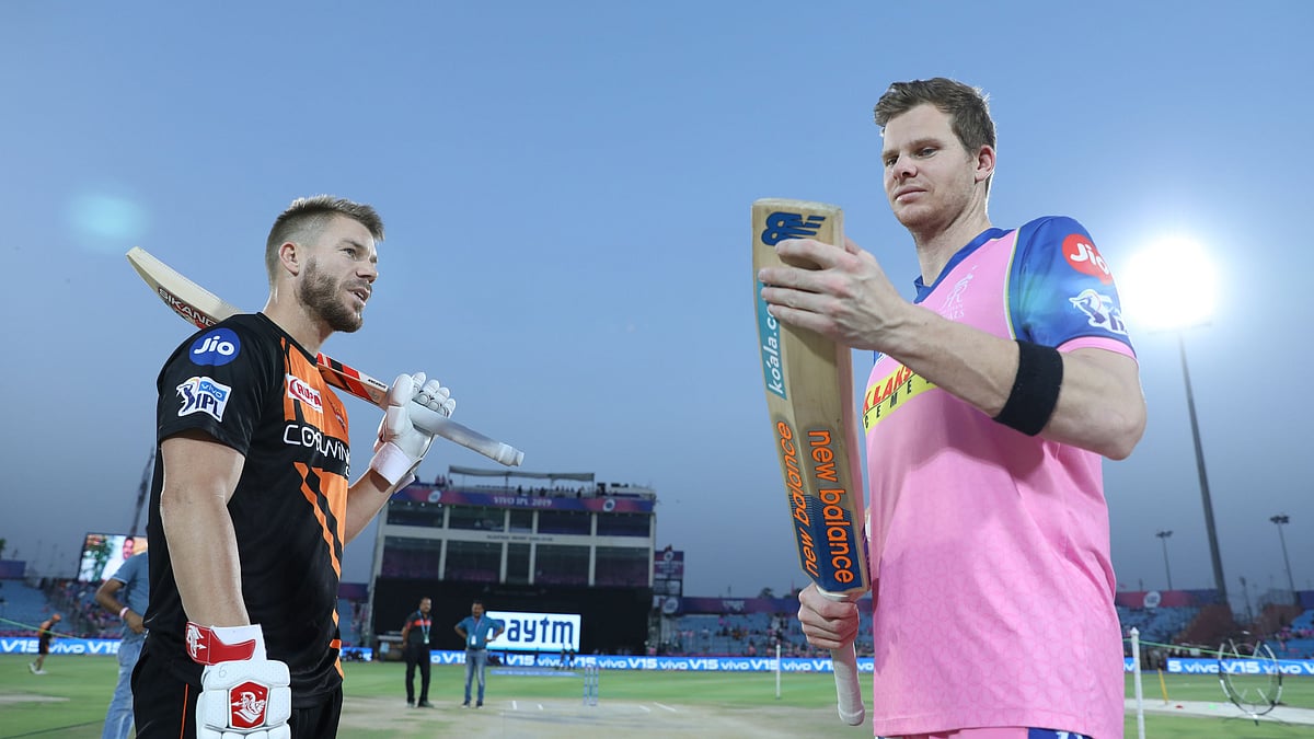 Which of the overseas players will join their IPL teams late?