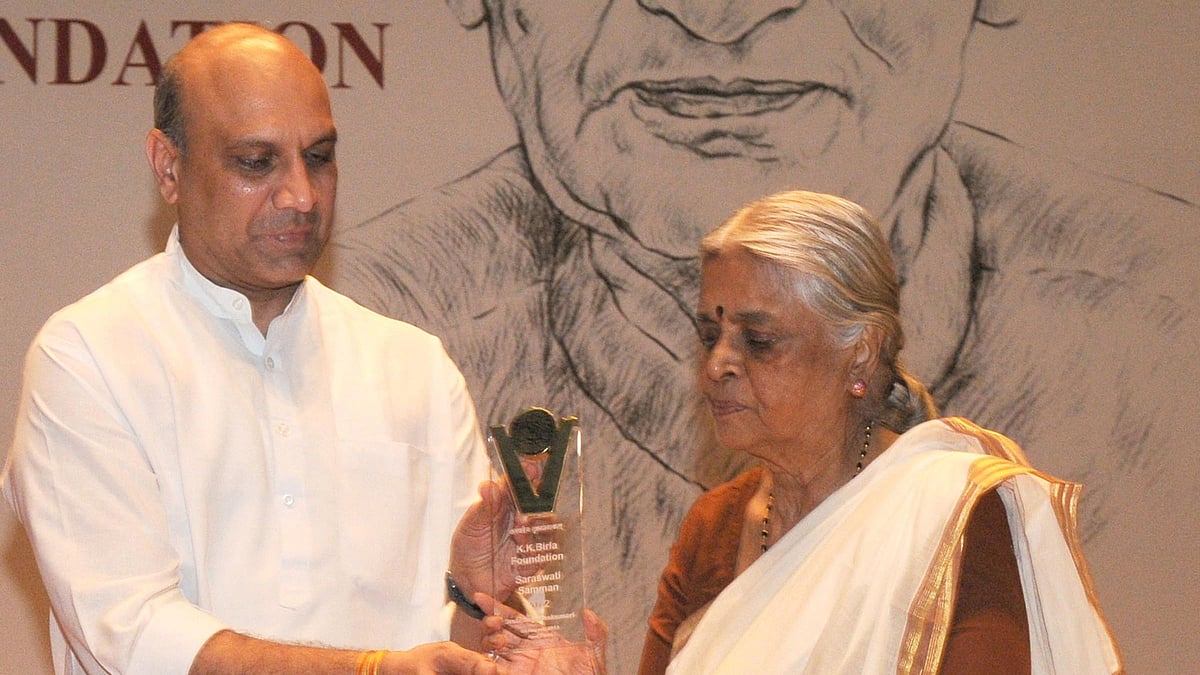 Noted poet, writer and environmentalist Sugathakumari passed away in Thiruvananthapuram on Wednesday, 23 December, due to COVID-19-related complications.