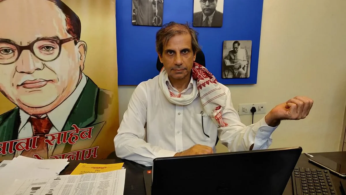 The allegation against Mehmood Pracha is that he created a fabricated complaint for a victim of the Delhi violence.