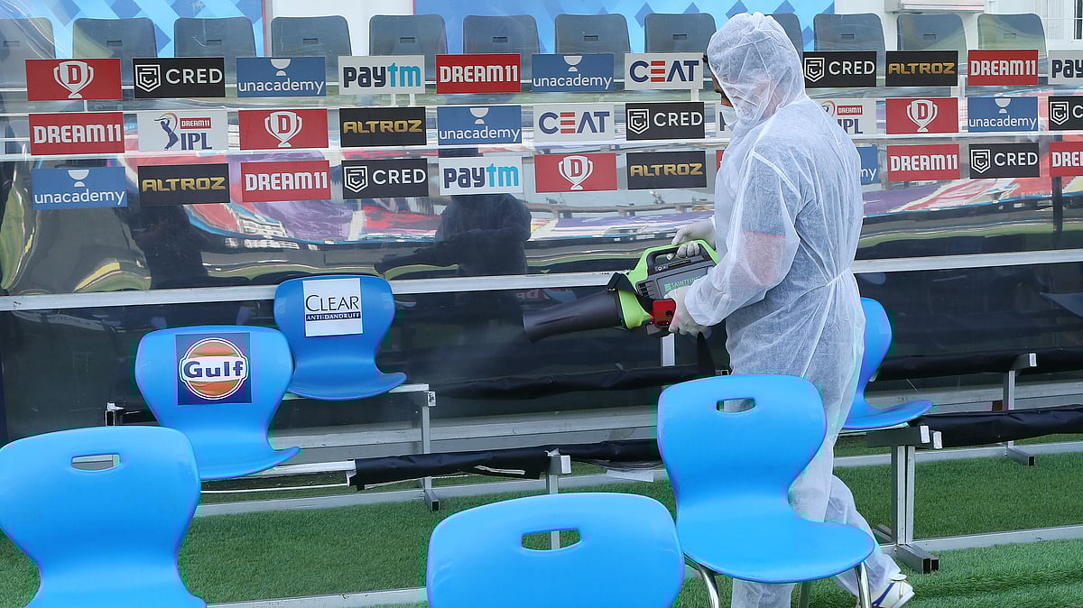 South Africa’s Team Doctor advocates a tempered version of the strict bio-bubbles that were used at the start of the summer.