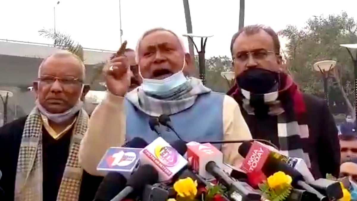 On 12 January, Rupesh Singh, an Indigo Airport station manager, was in his SUV outside the gates of his home when two men riding a bike shot him dead. He was waiting to enter the house.