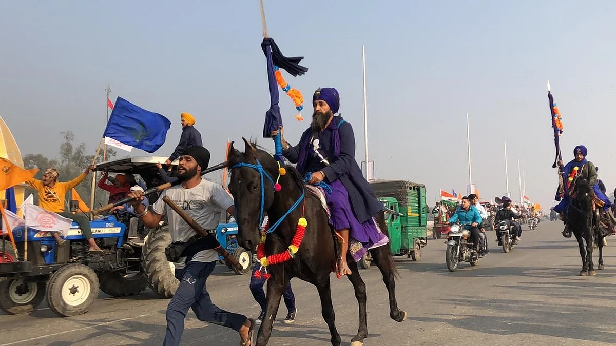 <div class="paragraphs"><p>The Nihangs are a Sikh faction whose members are often seen clad in blue robes and carrying swords or spears.</p></div>