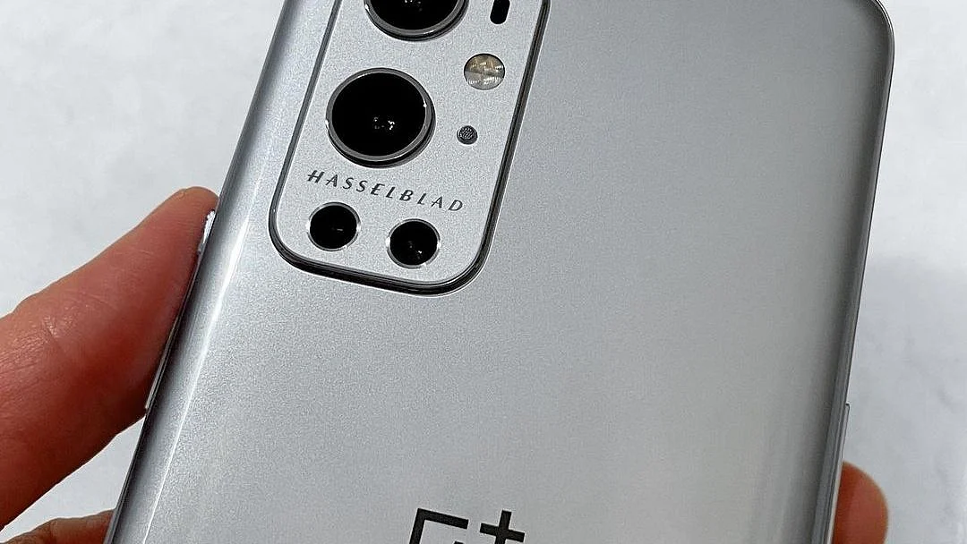OnePlus 9 series to come with charger inside the box.