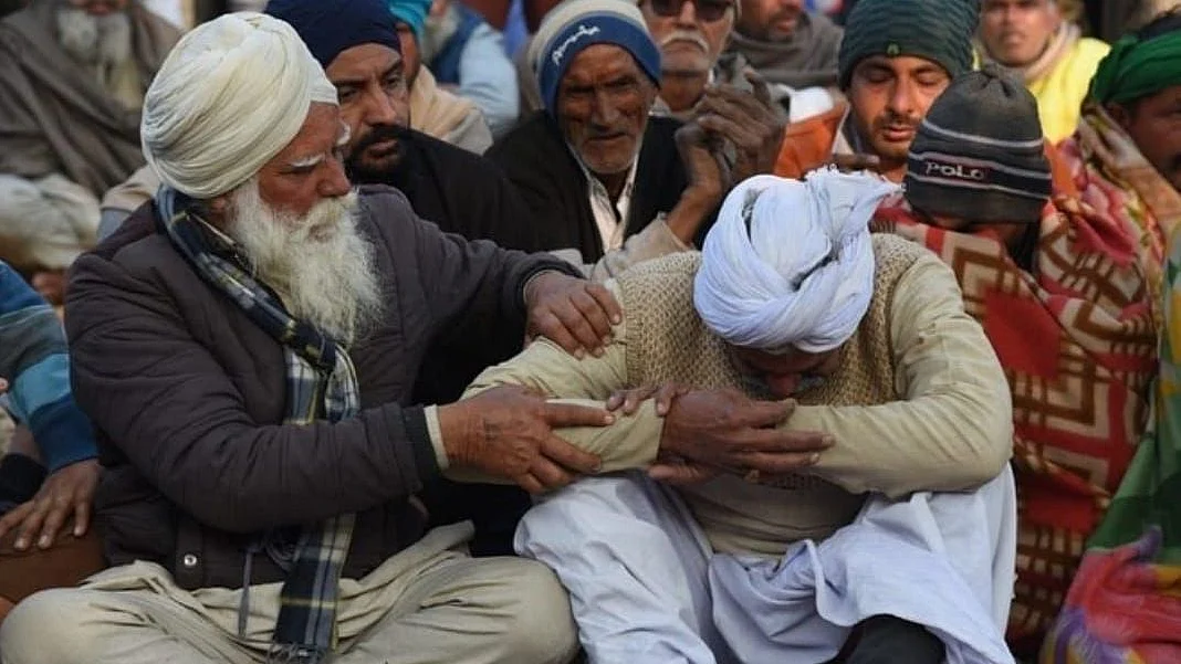 Protesters at Tikri Border mourn the death of Kamamveer Singh.