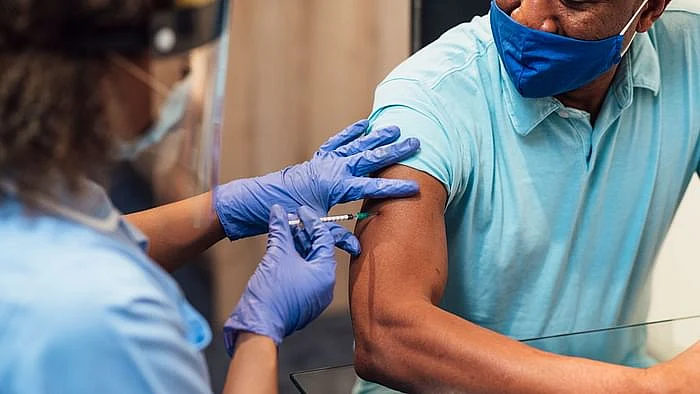 What are the counterindications of the COVID vaccine?
