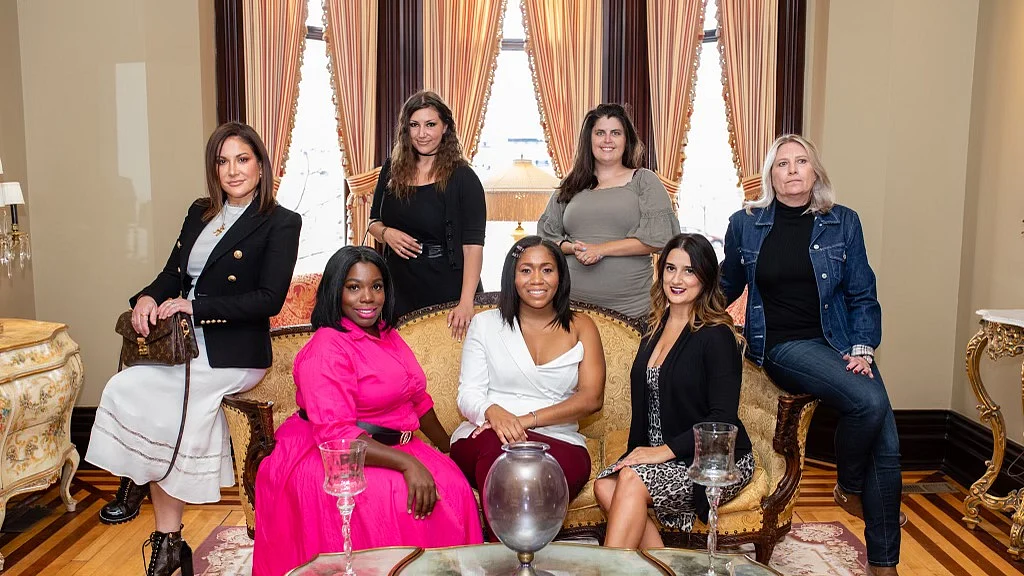 <div class="paragraphs"><p>Poshmark Posh N Sip Event.</p></div>