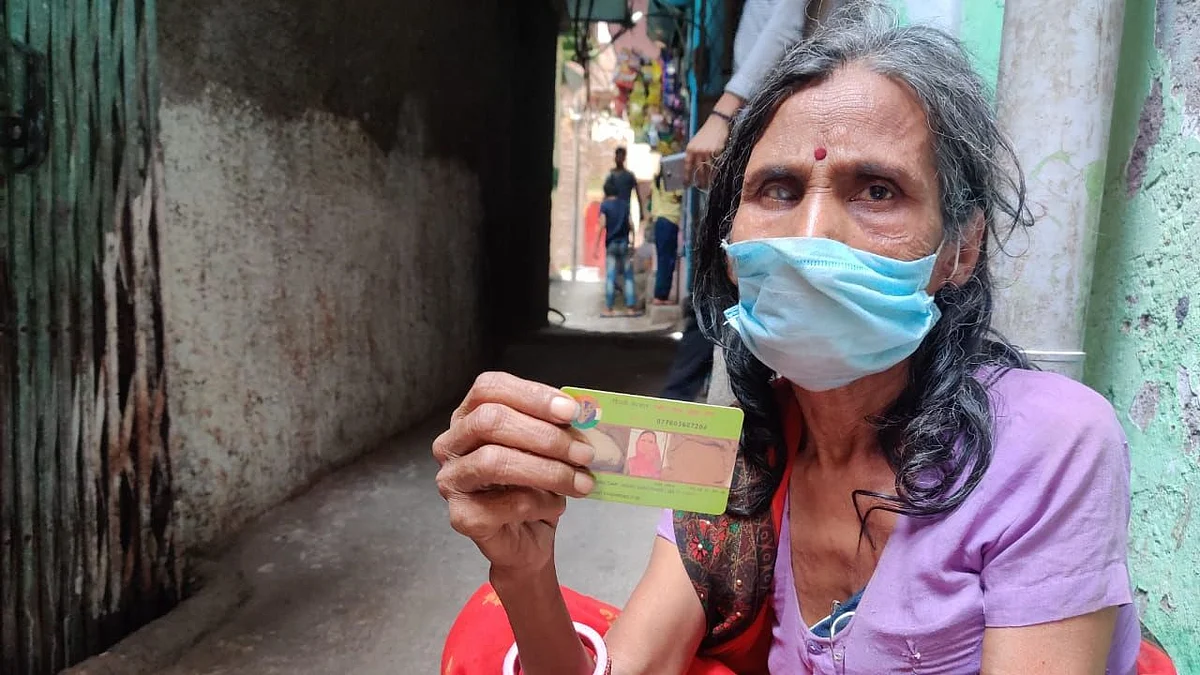 Susila is 62, has 6 children of whom only one has a job. That job has also stopped and the salary reduced to Rs 4,000. Now they budget their food to survive.
