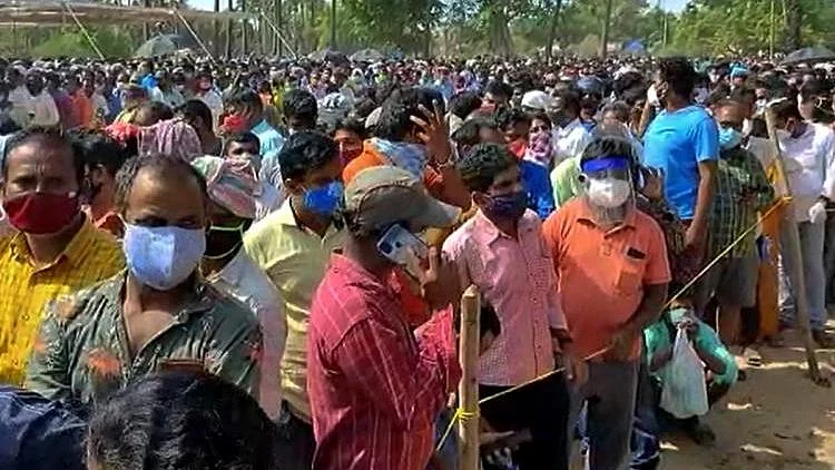  Unscientific claims that these concoctions can treat COVID-19 have spread widely through the internet and word of mouth, resulting in a daily superspreader event in Andhra over the past few days.