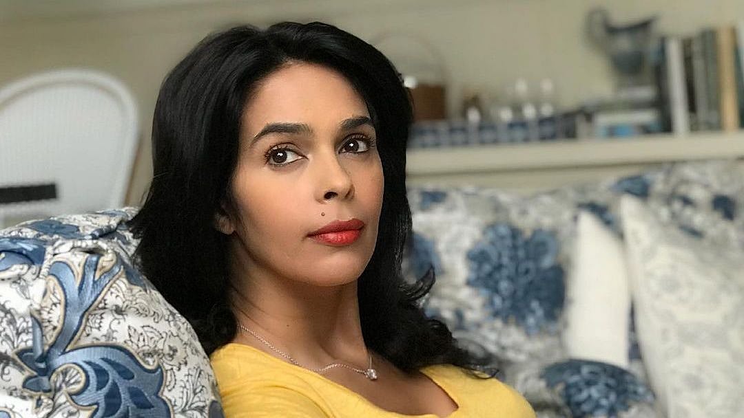 <div class="paragraphs"><p>Actor Mallika Sherawat stars in 'Murder' alongside Emraan Hashmi</p></div>