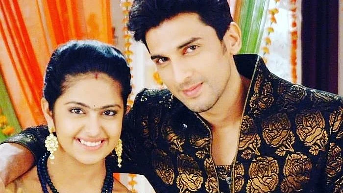 <div class="paragraphs"><p>'Sasural Simar Ka' co-stars Manish Raisinghan and Avika Gor</p></div>