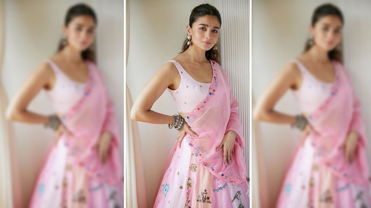 <div class="paragraphs"><p>Alia Bhatt has signed a contract with Hollywood agency WME.</p></div>