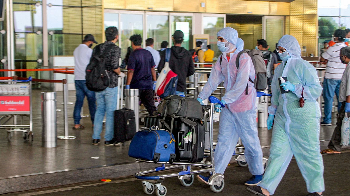 <div class="paragraphs"><p>Amid concerns around the Omicron variant of coronavirus, the BMC has released a set of guidelines for monitoring people exercising home quarantine. Image used for representation.&nbsp;</p></div>