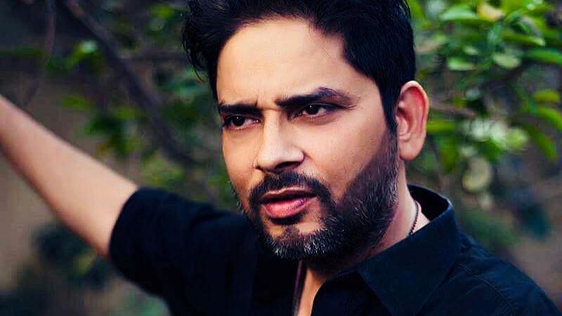 <div class="paragraphs"><p>Sanjay Rajoura, a stand-up comedian,  is also part of the 'Aisi Taisi Democracy' team.</p></div>