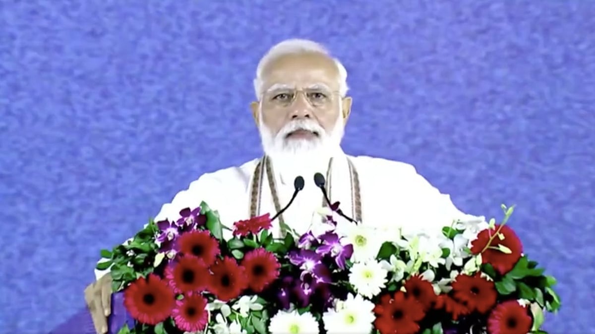 <div class="paragraphs"><p>PM Narendra Modi on Monday, 15 November, inaugurated and dedicated to the nation the redeveloped Rani Kamlapati Railway Station in Bhopal.</p></div>
