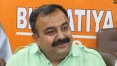 <div class="paragraphs"><p>Vikram Randhawa</p></div>