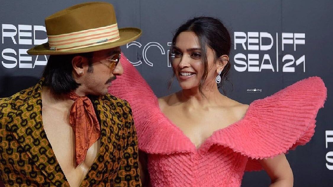 <div class="paragraphs"><p>Ranveer Singh and Deepika Padukone at Red Sea Fest.</p></div>