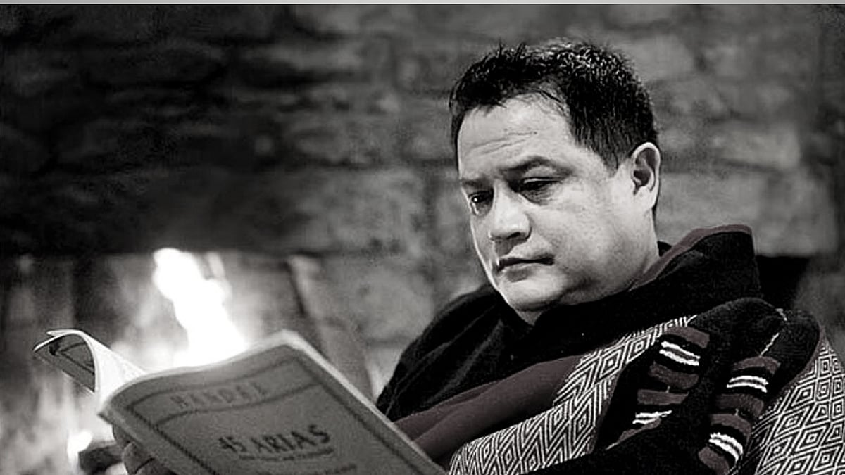 <div class="paragraphs"><p>On Wednesday evening, 5 January, the renowned musician passed away in Mumbai, where he had gone to record an album. He was 51 years old.</p></div>