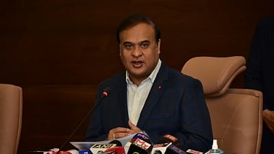 <div class="paragraphs"><p>Assam Chief Minister Himanta Biswa Sarma  slammed KCR, saying that the latter "insulted our martyrs by questioning the surgical strike." </p></div>