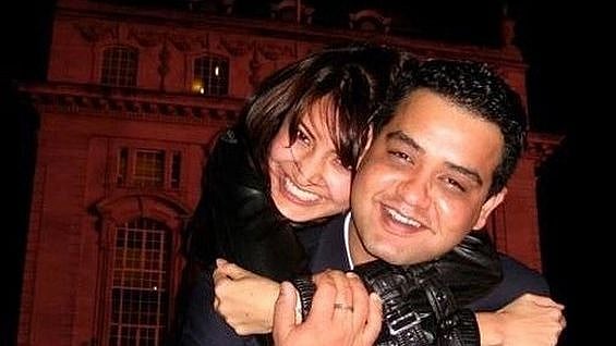 <div class="paragraphs"><p>Karnesh Ssharma with sister, actor Anushka Sharma.</p></div>