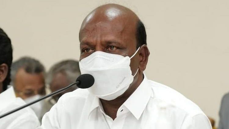 <div class="paragraphs"><p>Tamil Nadu Health Minister Ma Subramanian on Monday, 9 May, urged people not to eat shawarma, dubbing it a ‘western’ food that is suited better for a different climate.</p></div>