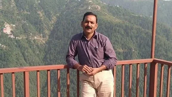 <div class="paragraphs"><p>The Kotwali city police added sections of the UAPA  against the accused in the murder of 54-year-old <a href="https://www.thequint.com/news/india/who-was-umesh-kolhe-amravati-man-killed-for-supporting-nupur-sharma-chemist-maharashtra-prophet#:~:text=Kolhe%20was%20stabbed%20to%20death,home%20from%20his%20medical%20store.&amp;text=Umesh%20Prahladrao%20Kolhe%2C%20a%2054,Maharashtra's%20Amravati%20district%20last%20month.">Umesh Kolhe</a>.&nbsp;</p></div>