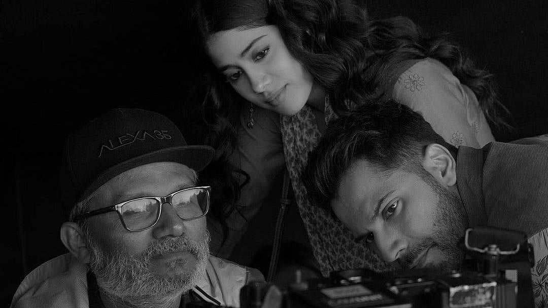 <div class="paragraphs"><p>Janhvi Kapoor shares BTS photos with Varun Dhawan from 'Bawaal'</p></div>