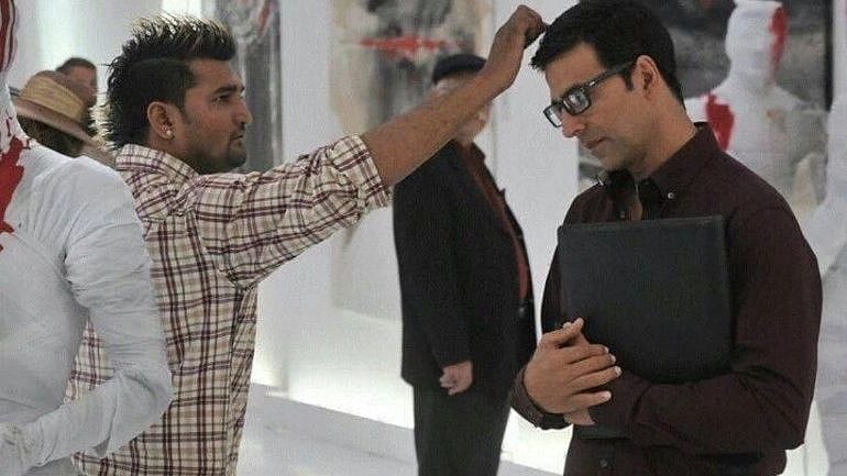 <div class="paragraphs"><p>Akshay Kumar Mourns the Loss of Hairdresser Milan Jadhav</p></div>