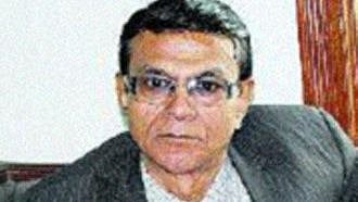 <div class="paragraphs"><p>Bollywood director Esmayeel Shroff dies at 62</p></div>