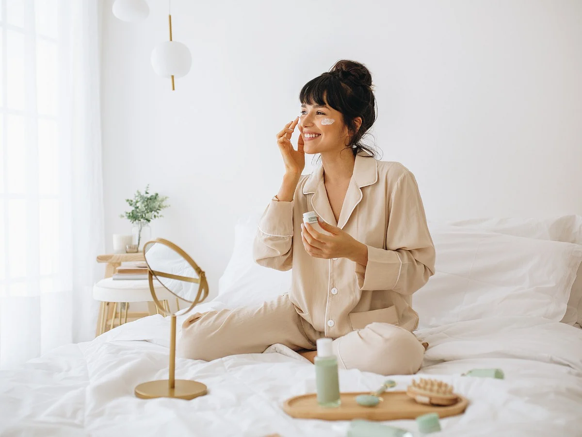 <div class="paragraphs"><p>Follow these tips for healthy skin in winter.</p></div>