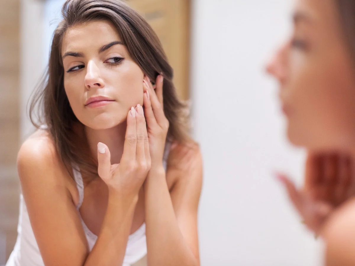 <div class="paragraphs"><p>Acne causing habits list</p></div>