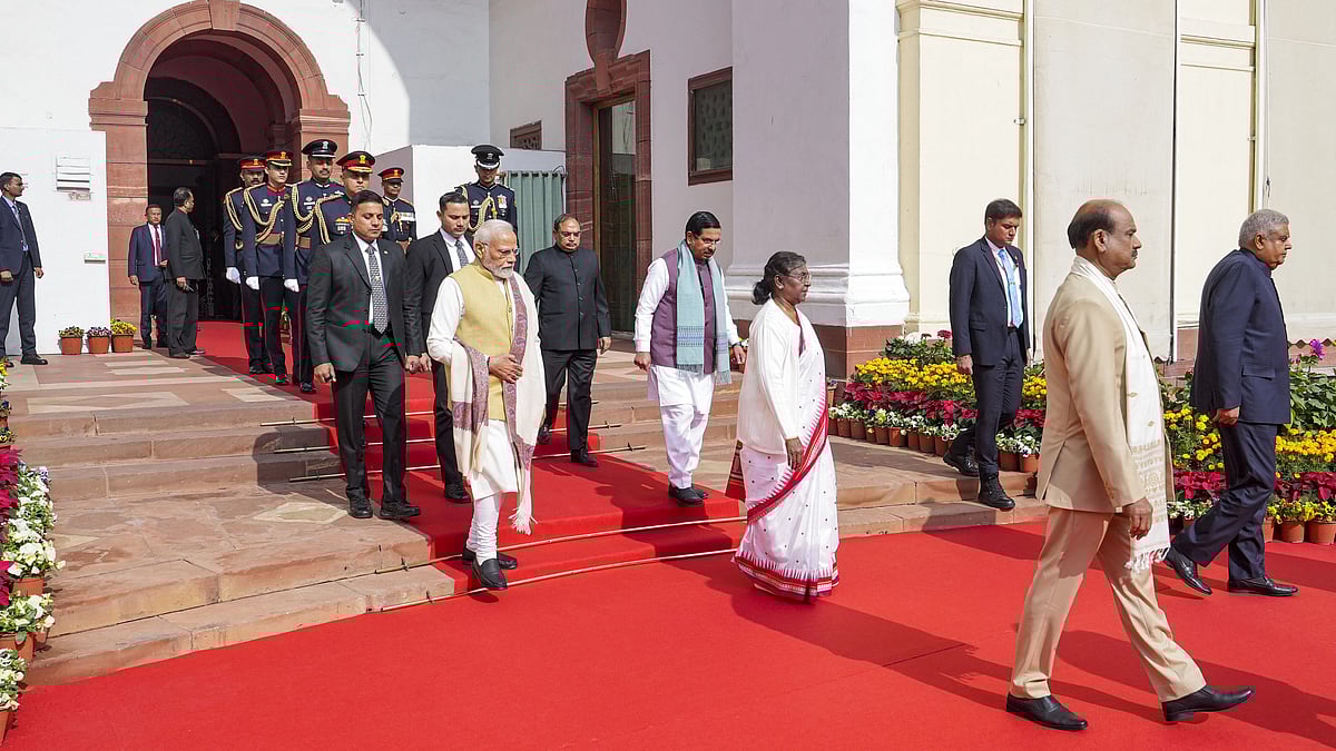 <div class="paragraphs"><p>President Droupadi Murmu, along with Vice President Jagdeep Dhankhar, Prime Minister Narendra Modi, Lok Sabha Speaker Om Birla, and Parliamentary Affairs Minister Pralhad Joshi, proceeds to address the joint session of Parliament for the inauguration of the Budget Session.</p></div>