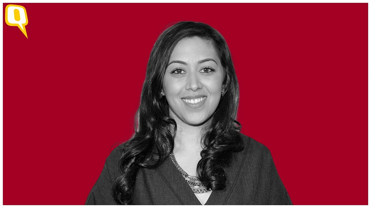 <div class="paragraphs"><p>Smriti Mundhra Answers All the Questions We Had About ‘The Romantics'</p></div>