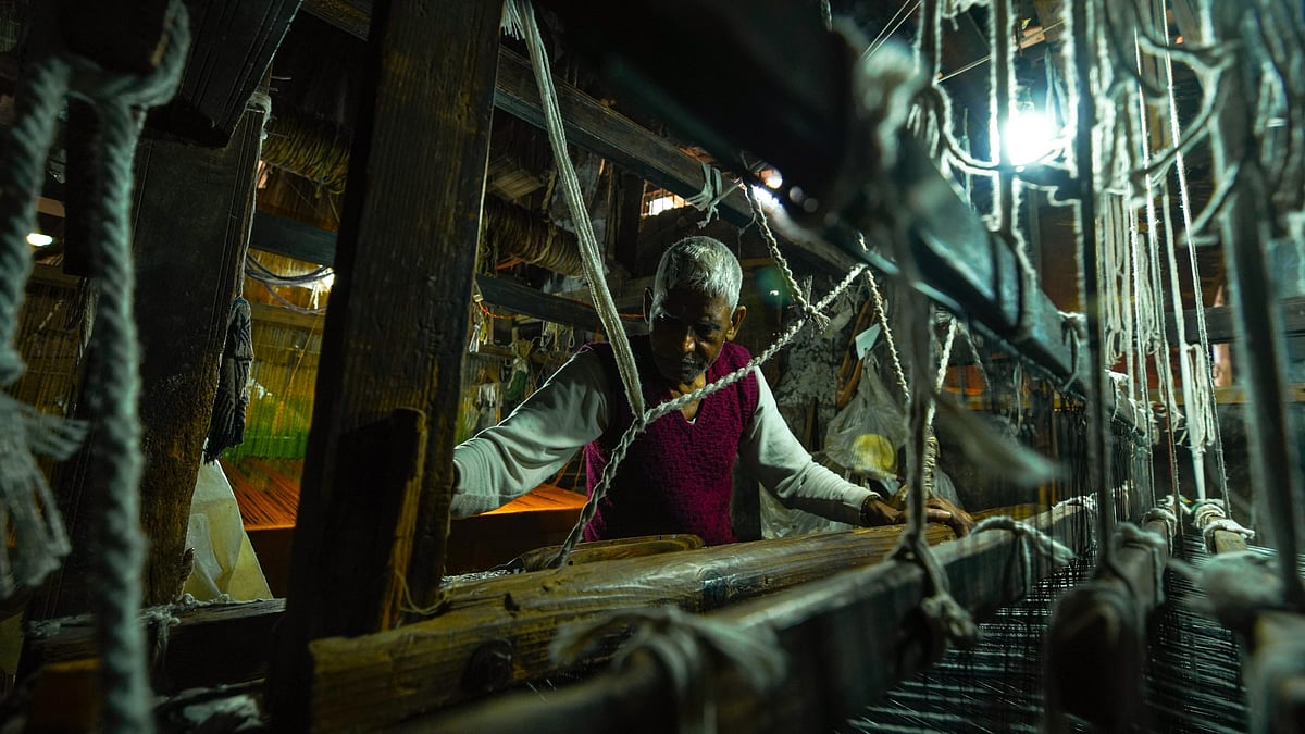 <div class="paragraphs"><p>Sunder Nagri in Delhi's Dilshad Garden, was once a hub for weavers of traditional handloom.&nbsp;According to locals, there was a time when every house in the neighborhood had a handloom. But, with the introduction of readymade items and technological advances in the textile industry, weavers started to lose out.</p></div>