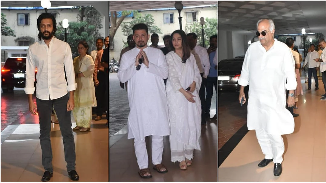 <div class="paragraphs"><p>Riteish Deshmukh, Boney Kapoor and others arrive for Madhuri Dixit's mother's prayer meet.</p></div>