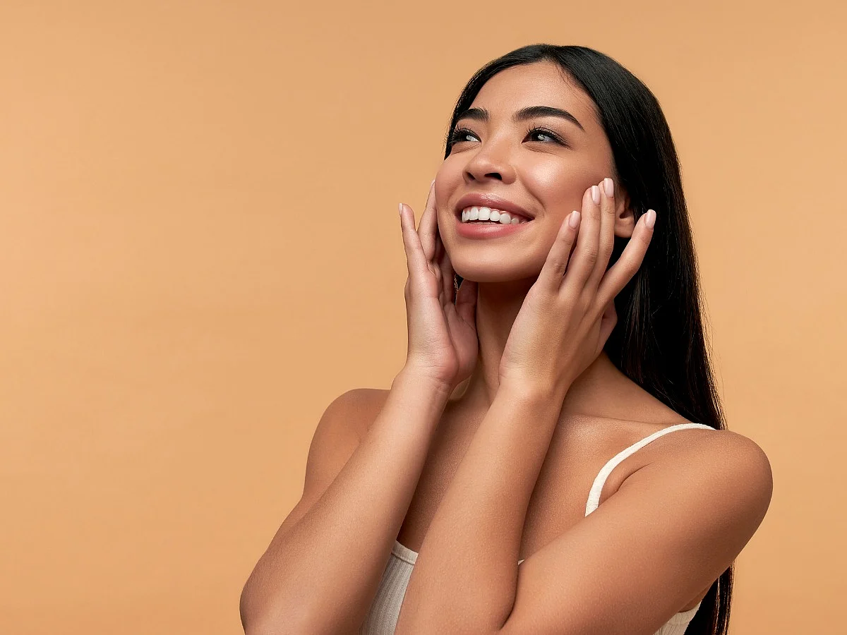 <div class="paragraphs"><p>Foods To Avoid To Have Clear Skin</p></div>