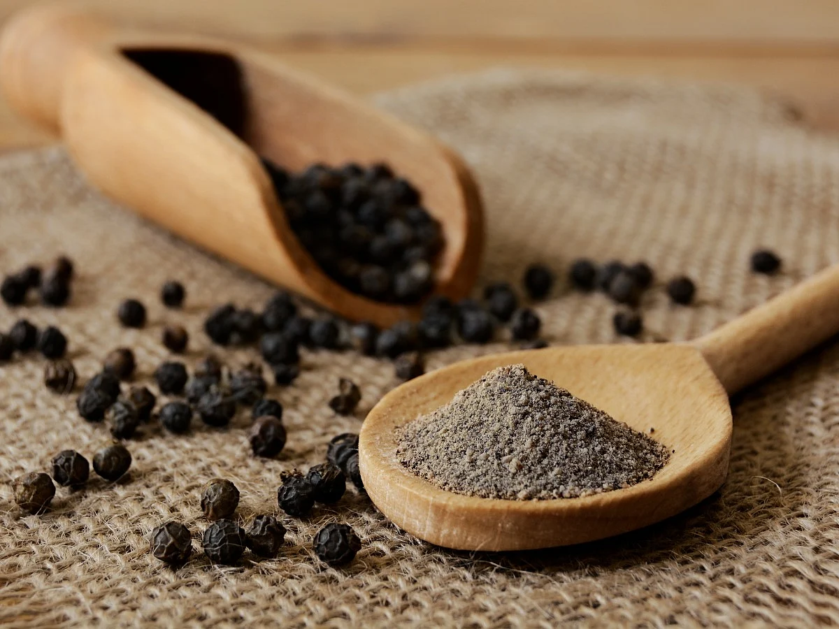 <div class="paragraphs"><p>Health Benefits Of Black Pepper </p></div>