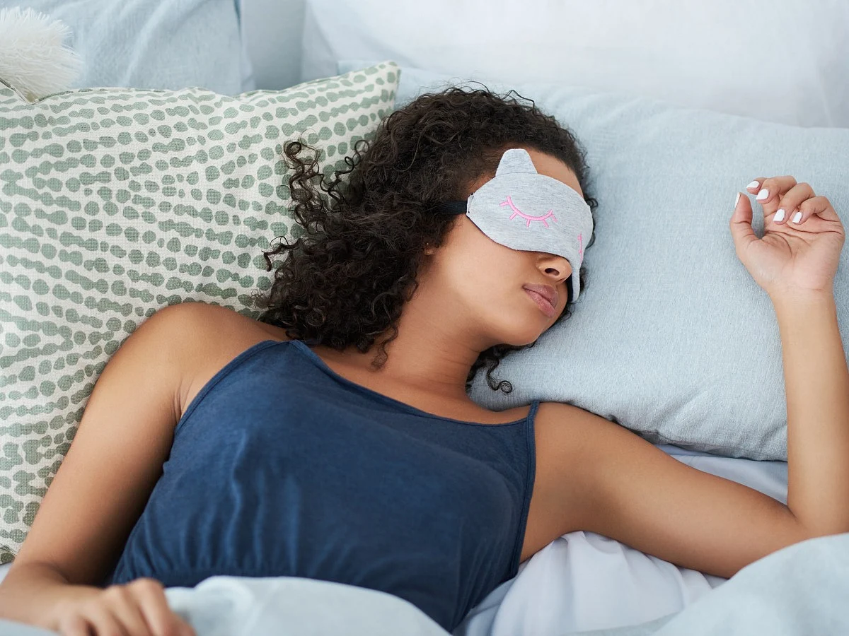 <div class="paragraphs"><p>ways to sleep easily</p></div>