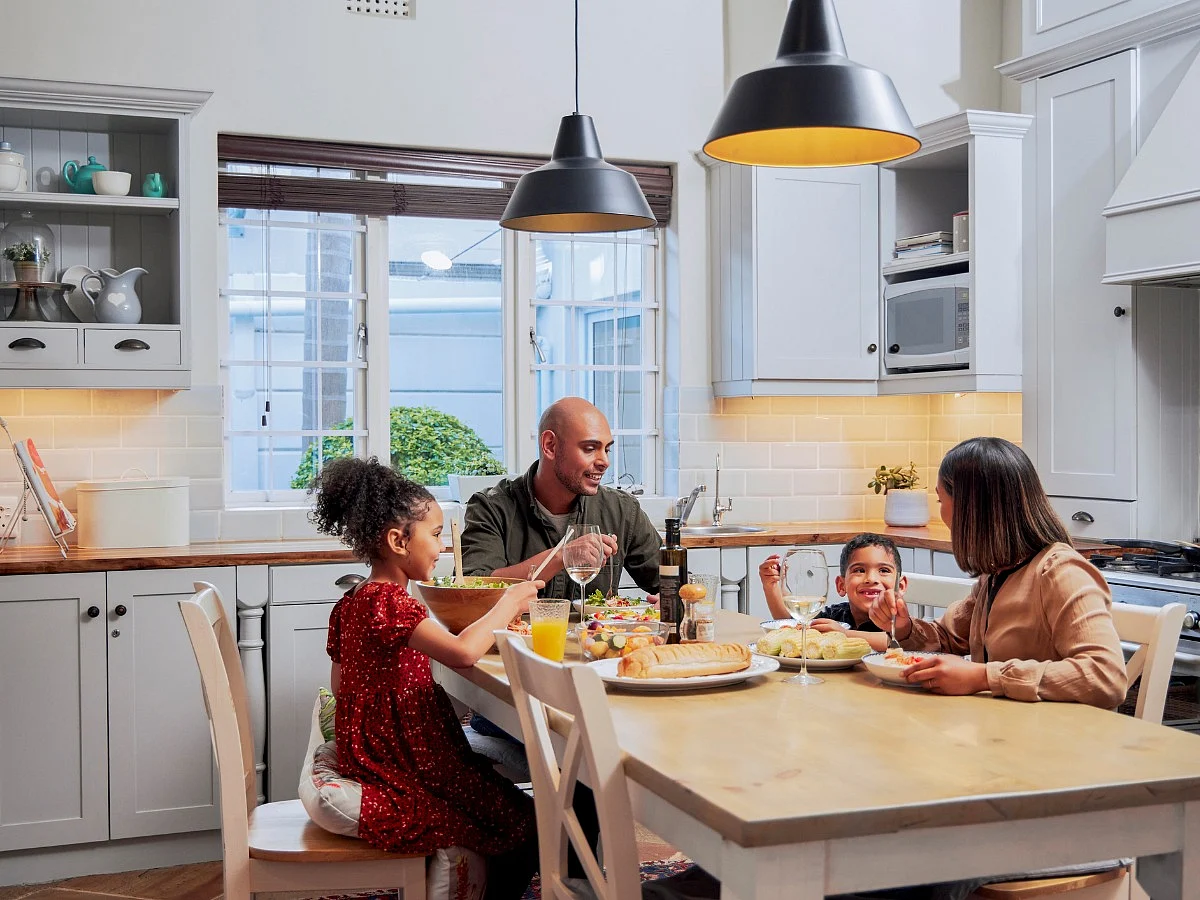 <div class="paragraphs"><p>Avoid doing a few things after a meal</p></div>