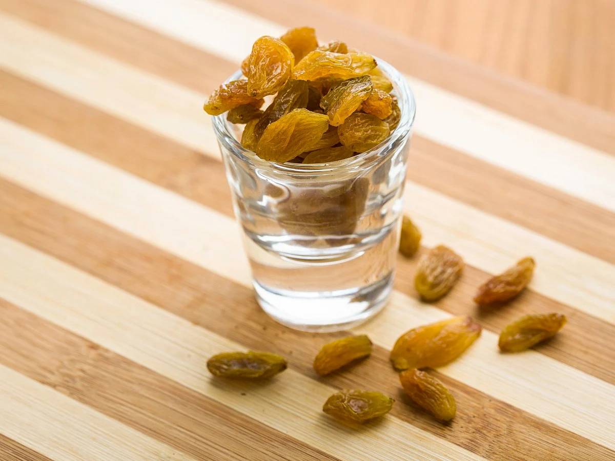 <div class="paragraphs"><p>benefits of raisins</p></div>