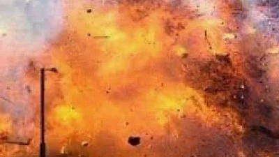 <div class="paragraphs"><p>Powerful bomb blasts in Pakistan.</p></div>