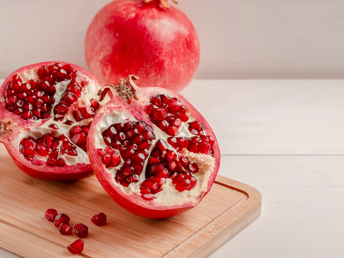 <div class="paragraphs"><p>Health Benefits of pomegranate</p></div>