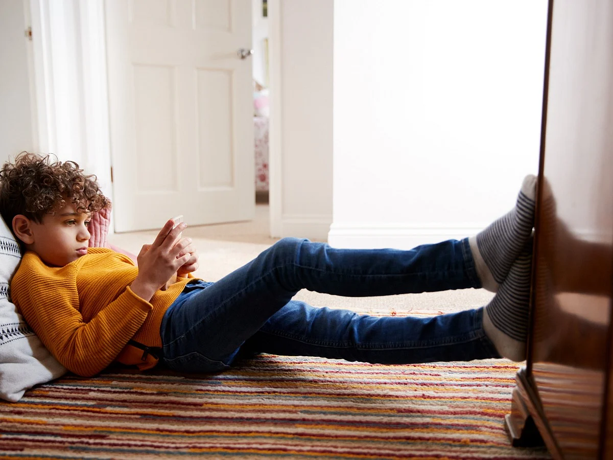 <div class="paragraphs"><p>Negative&nbsp;Effects Of Screen Time</p></div>