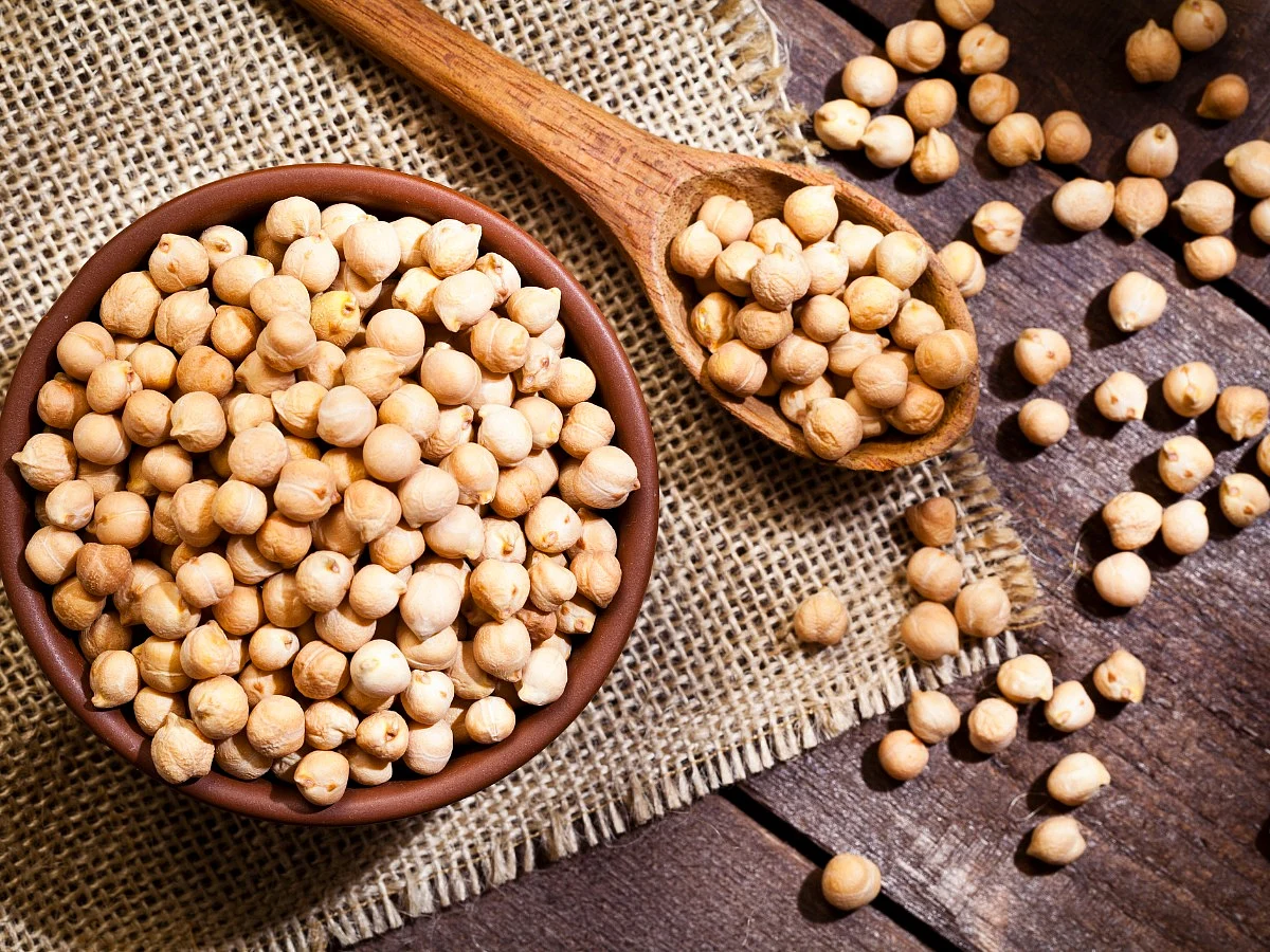 <div class="paragraphs"><p>Chickpeas benefits</p></div>