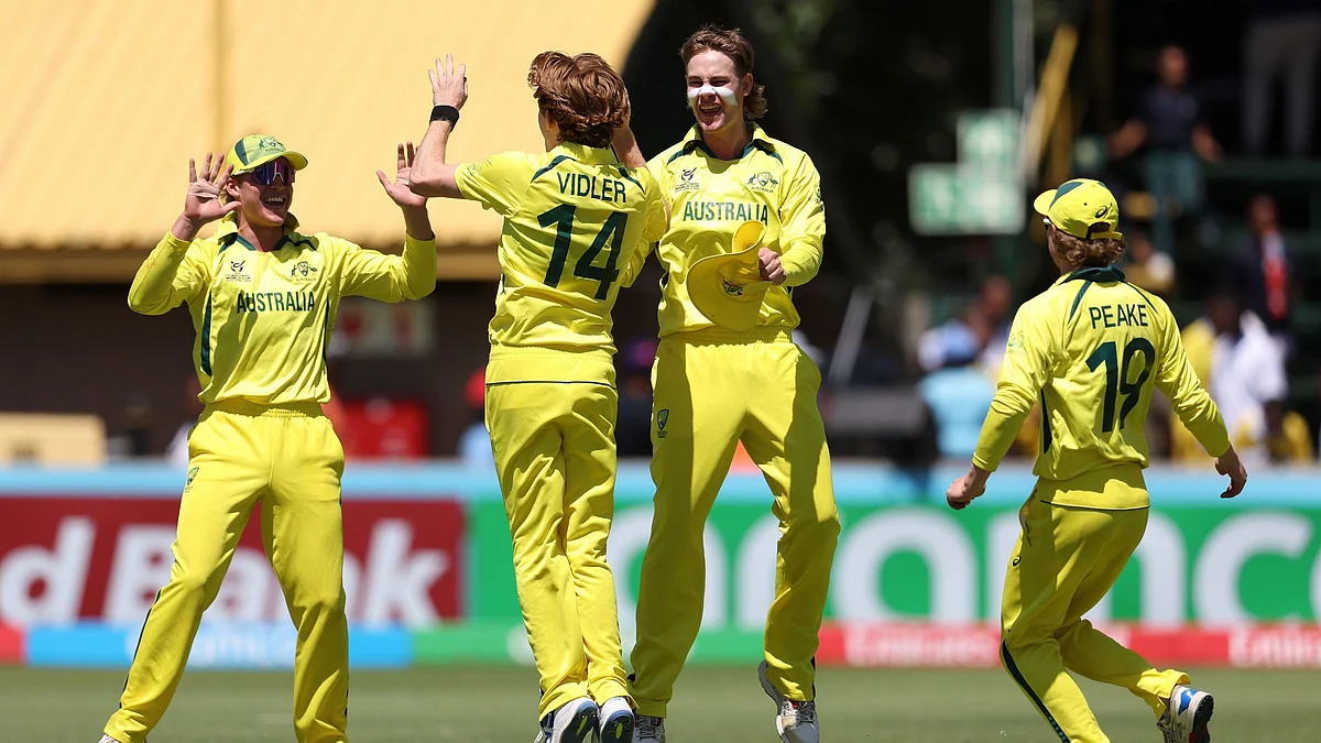 <div class="paragraphs"><p><ins>Callum Vidler of Australia celebrates with team mate Tom Campbell during the ICC U19 Men's Cricket World Cup South Africa 2024 Semi-Final match between Australia and Pakistan at Willowmoore Park on February 08, 2024.</ins></p></div>